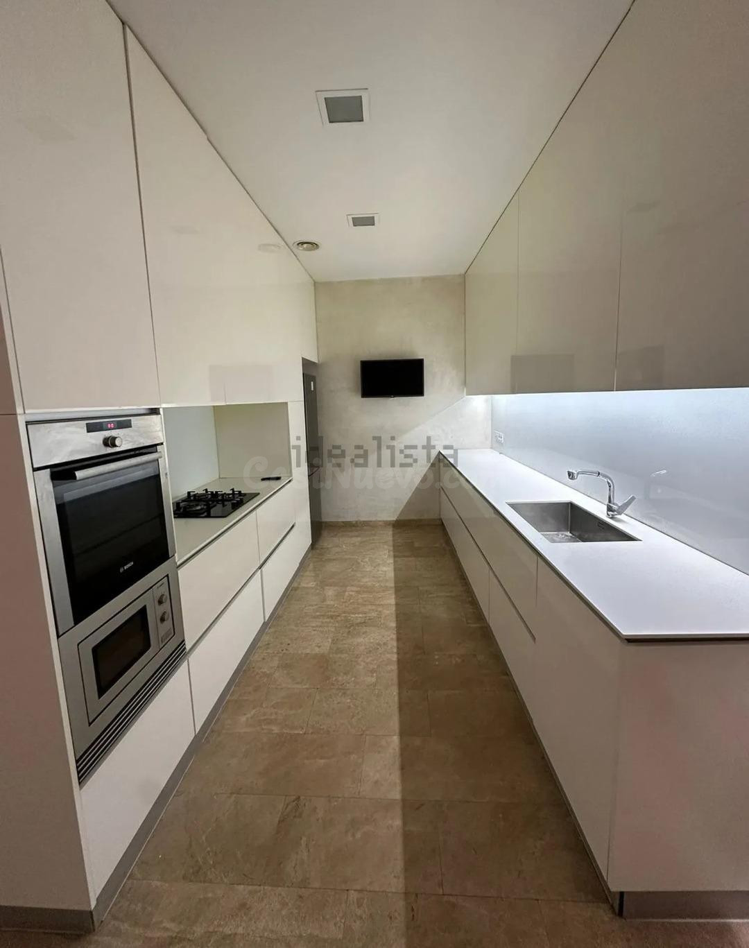 Piso 4 habitaciones 165m² en alquiler - Gran Vía - foto 3