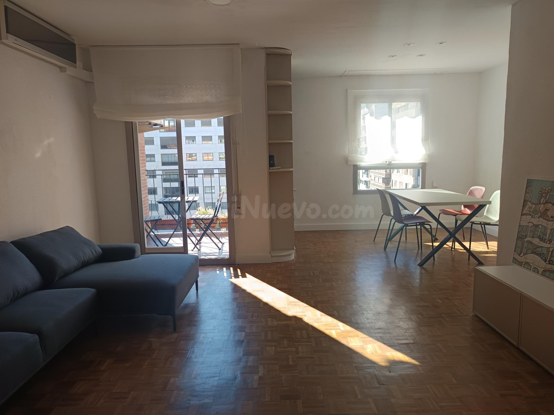 Piso 3 habitaciones 95m² en alquiler - Exposició - foto 3