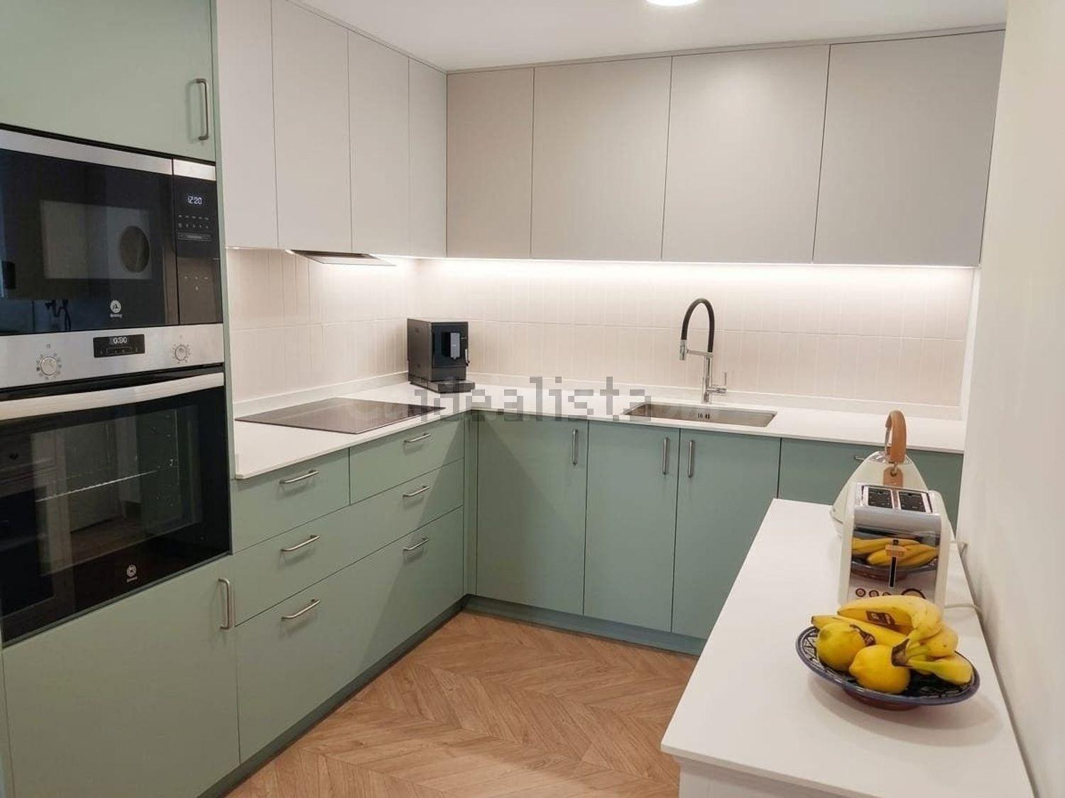 Piso 4 habitaciones 120m² en alquiler - En Corts - foto 3