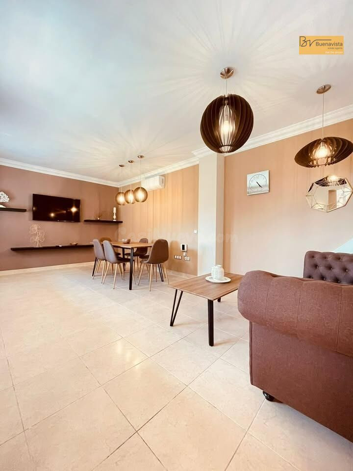 Casa Tipo Dúplex 4 habitaciones 245m² en venta - Los Cristia - foto 3
