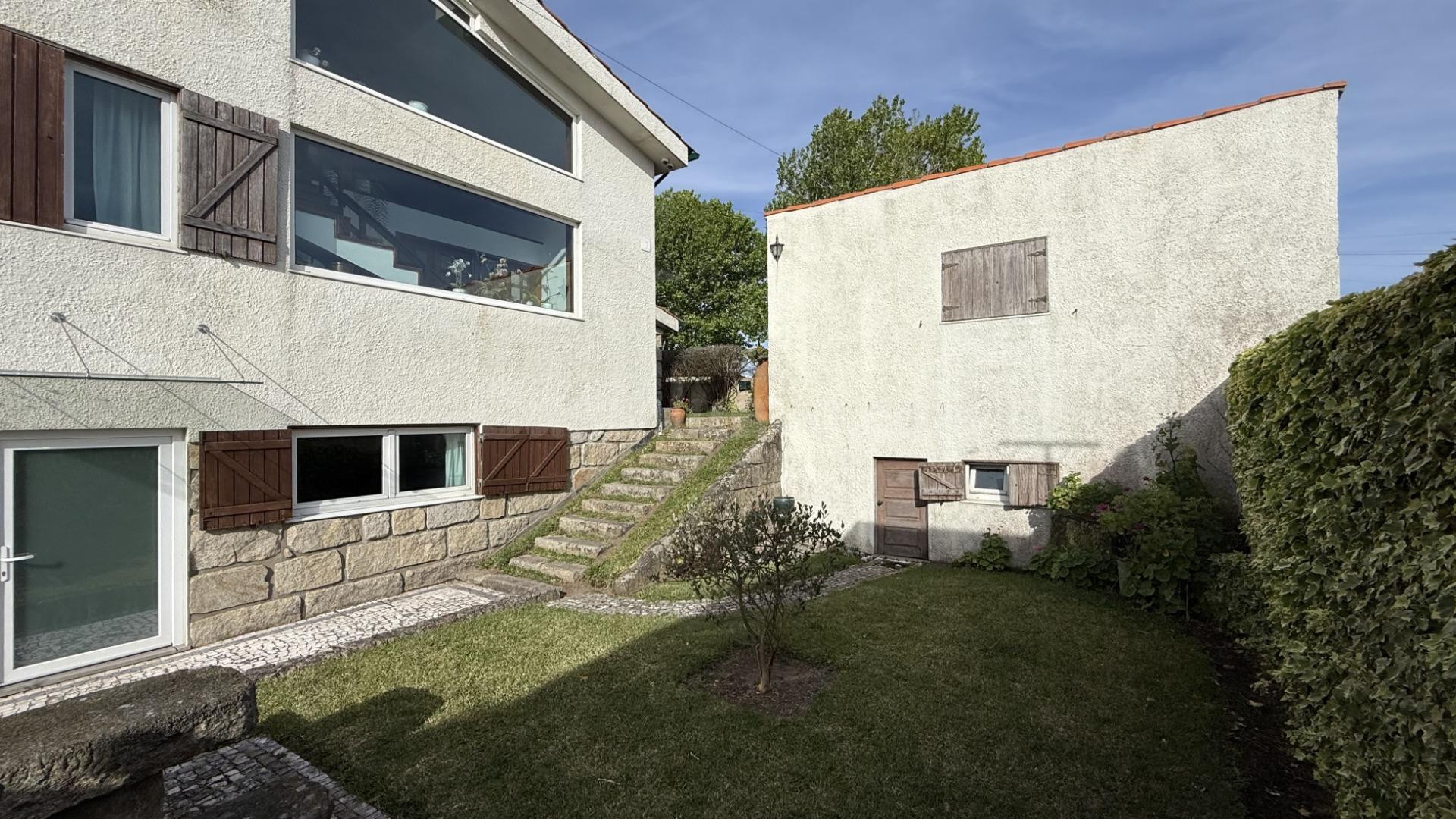 Casa 4 habitaciones 299m² en venta - Aver-o-Mar - Amorim - T - foto 2