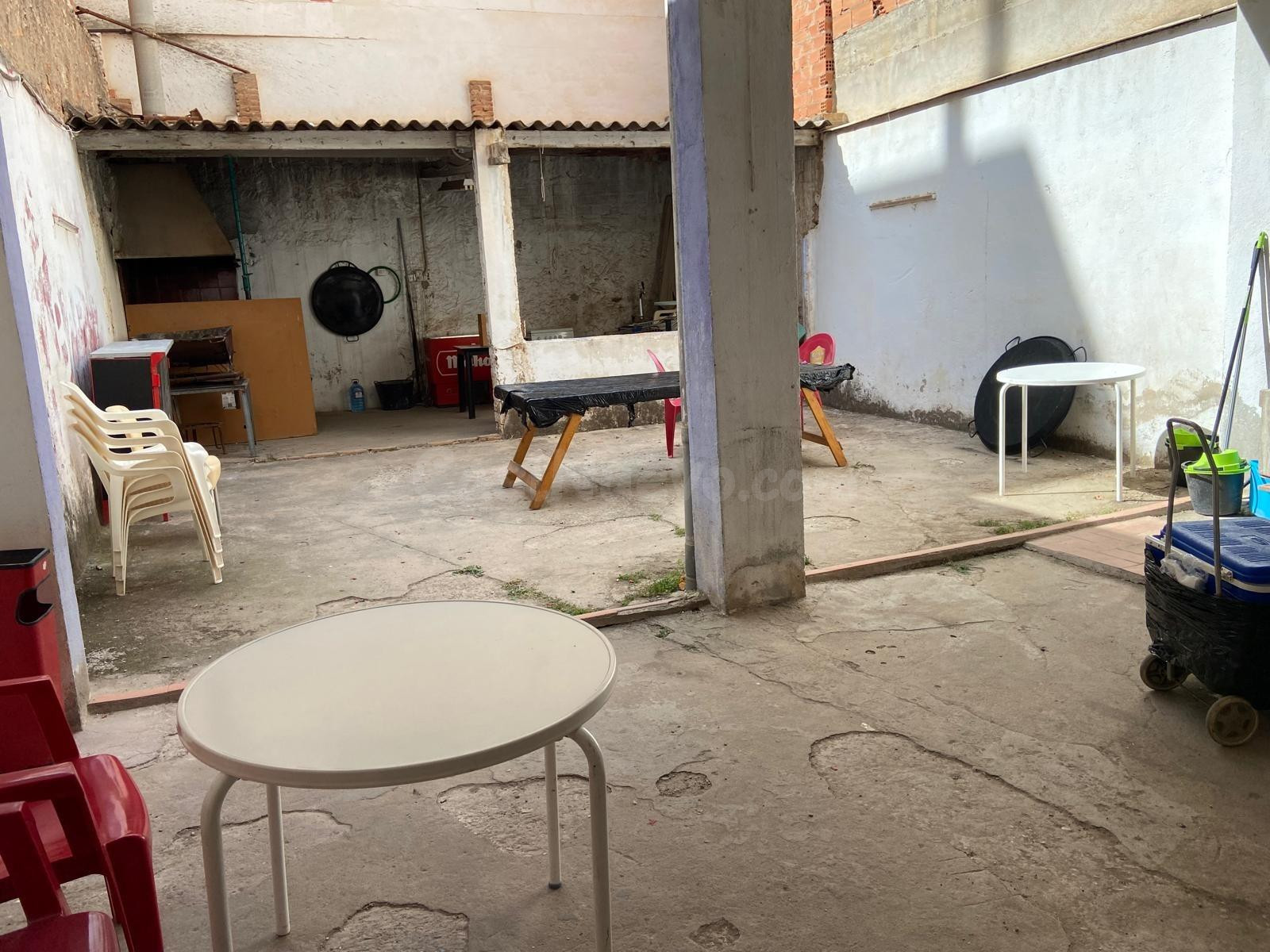 Almacén 154m² en venta - Barrio hospital - foto 4