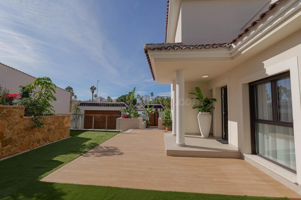 Villa de diseño independiente con piscina privada – Doña Pep - foto 4