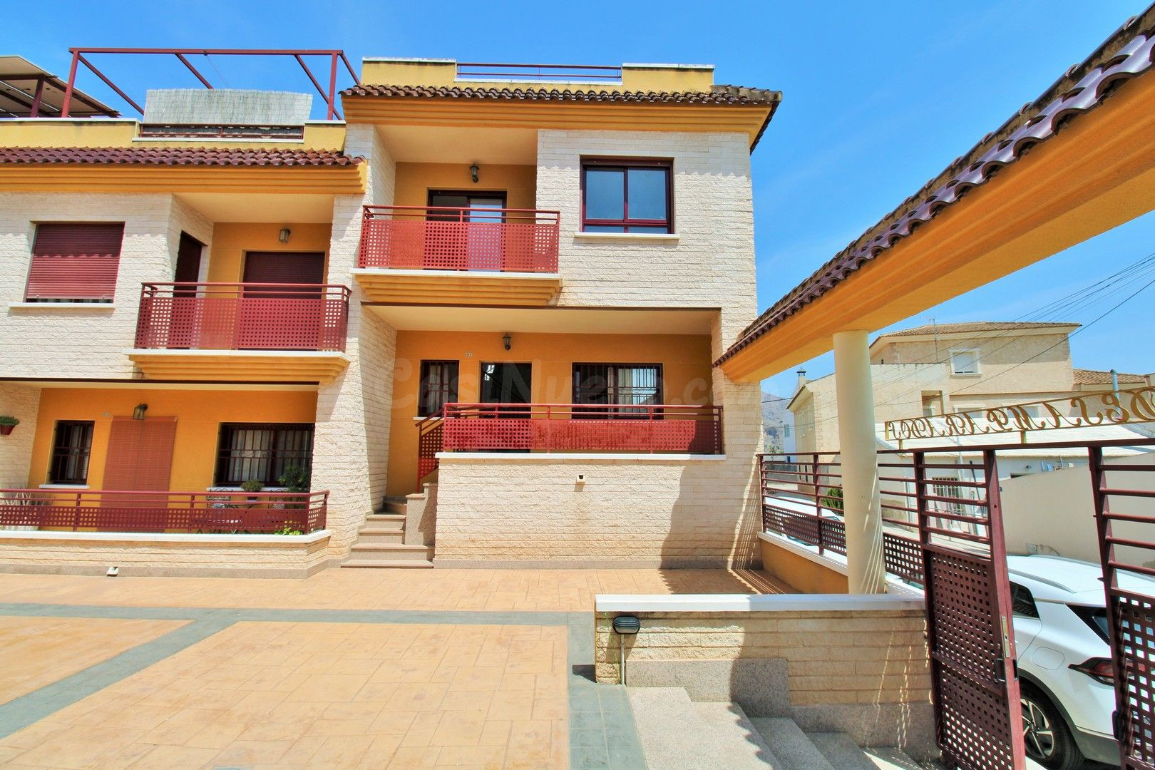 Adosado 3 habitaciones 137m² en venta - Desamparados-Hurchil - foto 2
