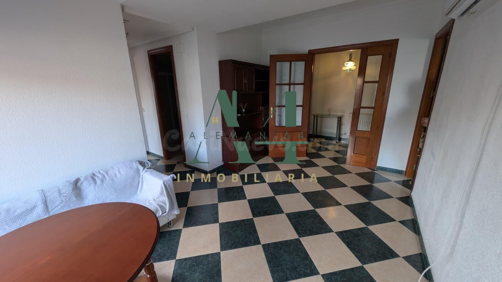 Atractivo Apartamento (actualmente como local) en Cruz de los Caídos - ¡Tu Oportunidad por €144900 - foto 5