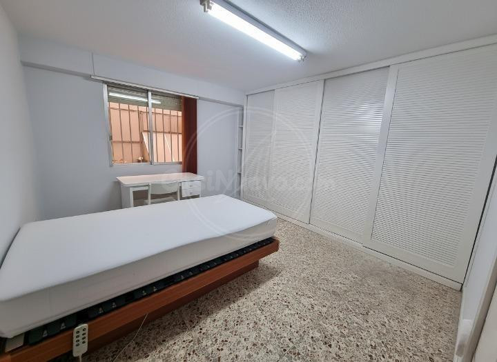 Local comercial 3 habitaciones 80m² en venta - Zona centro - foto 4