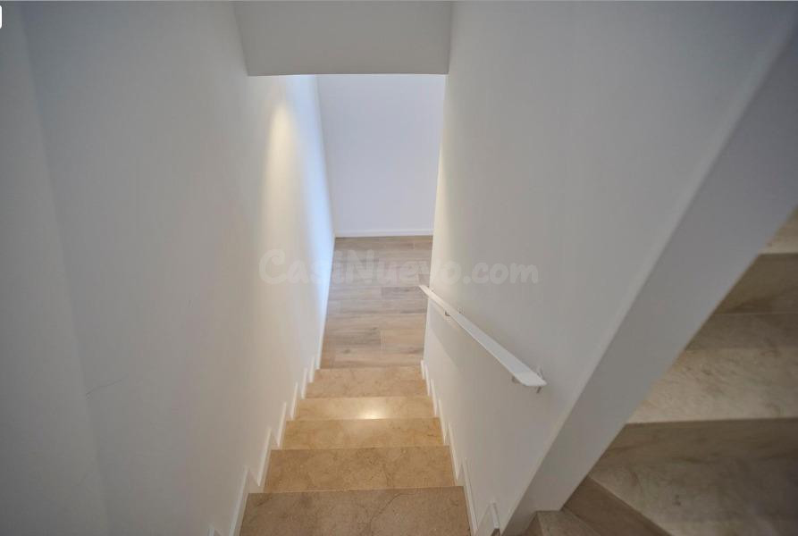 Apartamento dúplex con vistas al mar en Villajoyosa - foto 4