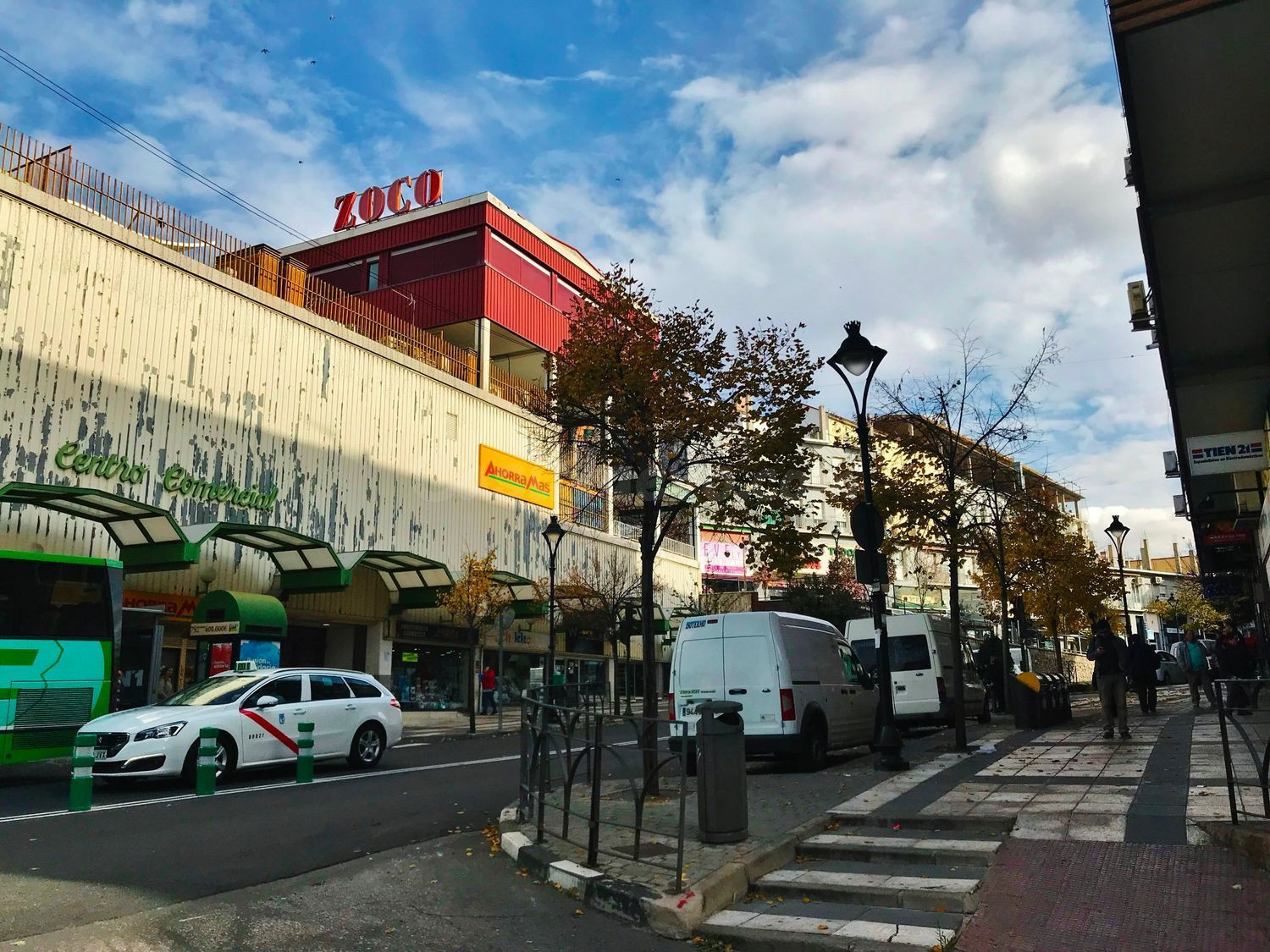Local comercial 95m² en venta - - ZONA CENTRO - - foto 3