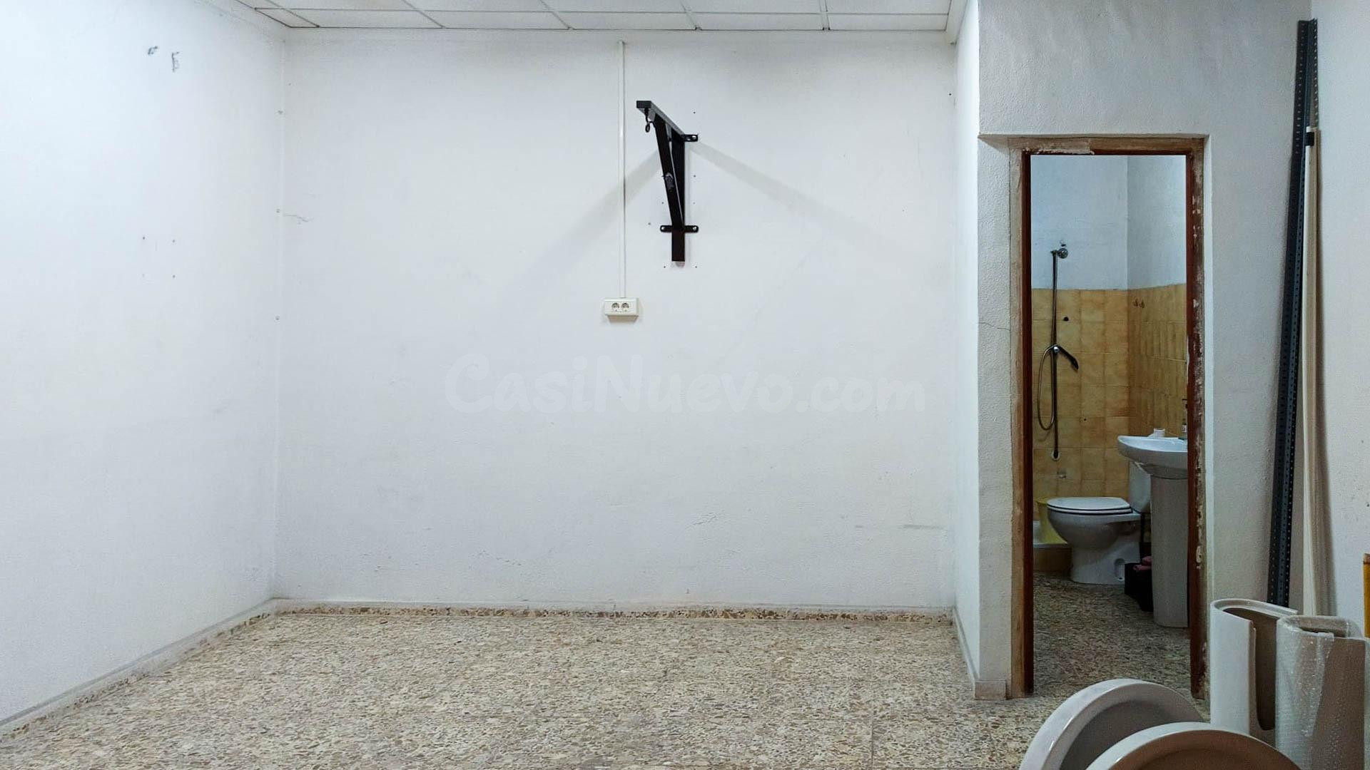 Local comercial 71m² en venta - Zona ronda sur - foto 4