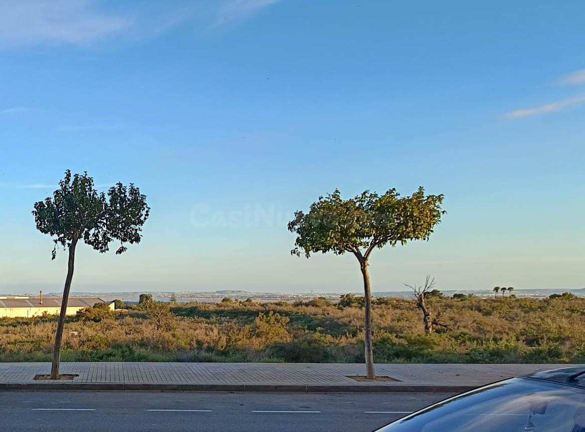 Local comercial 117m² en venta - Zona ronda sur - foto 2