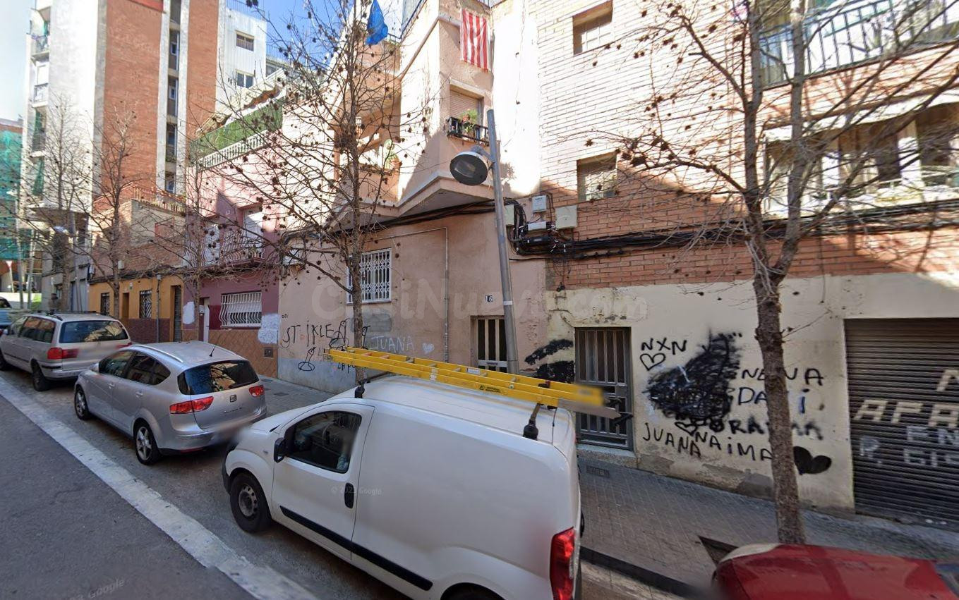 Se vende piso OKUPADO en Badalona (Barcelona) - foto 2