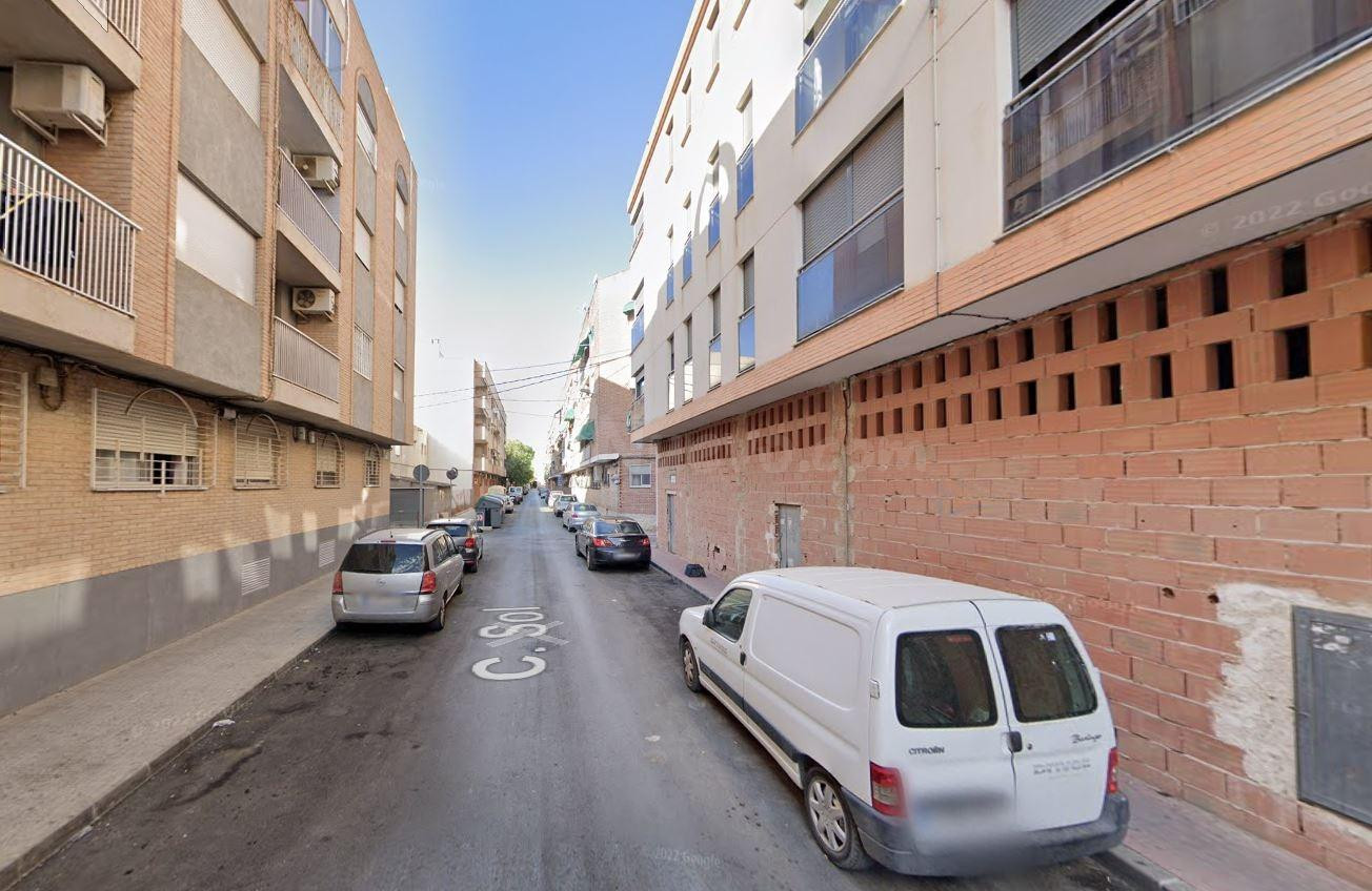 Se vende piso OKUPA en Murcia (Murcia). - foto 3