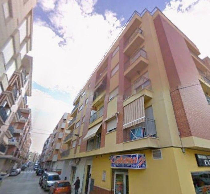 Se vende piso CESIÑN DE REMATE en C/ PABLO IGLESIAS en Ñgu - foto 2