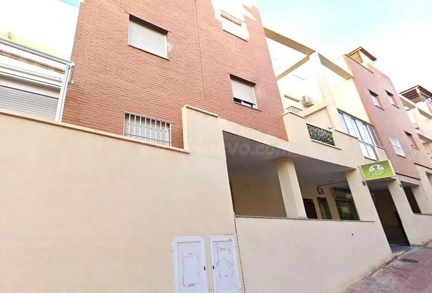 Se vende piso CESIÑN DE REMATE en C/ CHUMBERA (LA) en Almer - foto 2