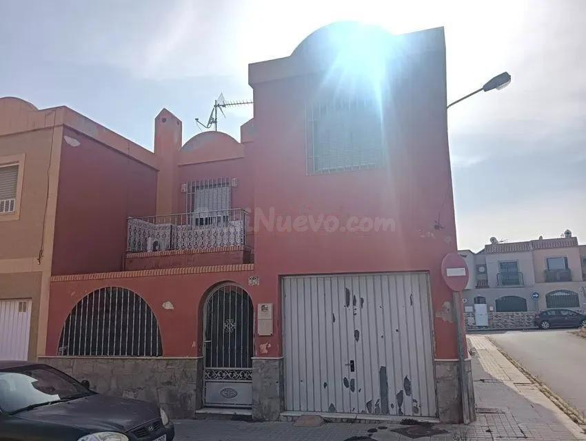 Se vende piso CESIÑN DE REMATE en C/ MERCADO DEL ALQUIAN en - foto 4