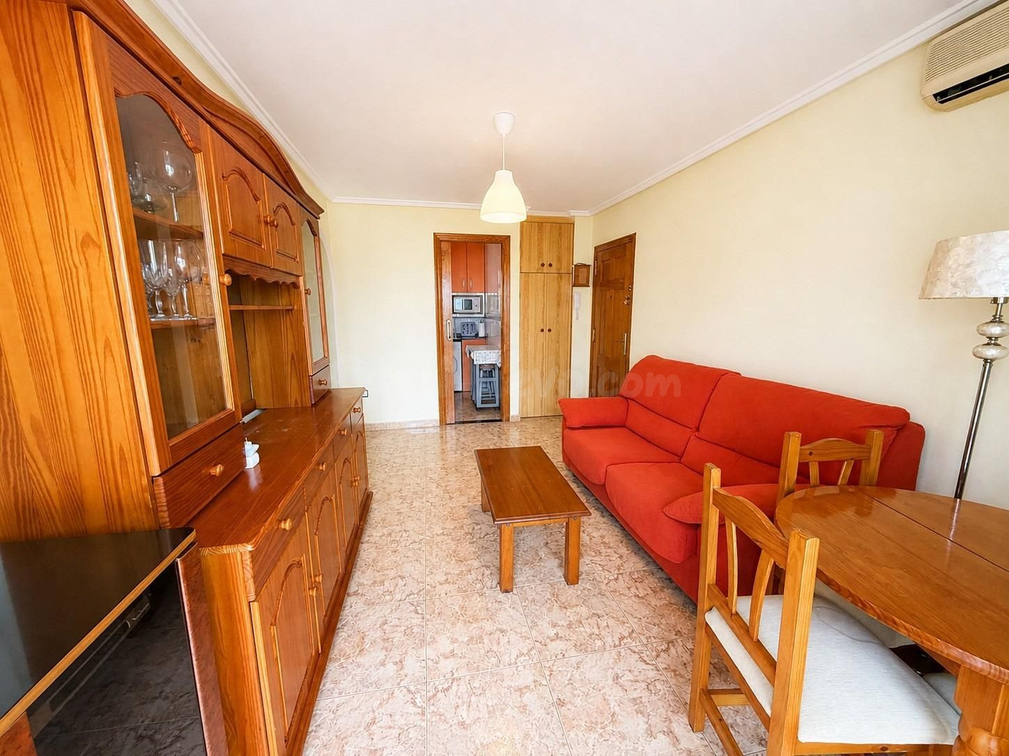 Oportunidad de 2 dormitorios con vistas despejadas y piscina - foto 4