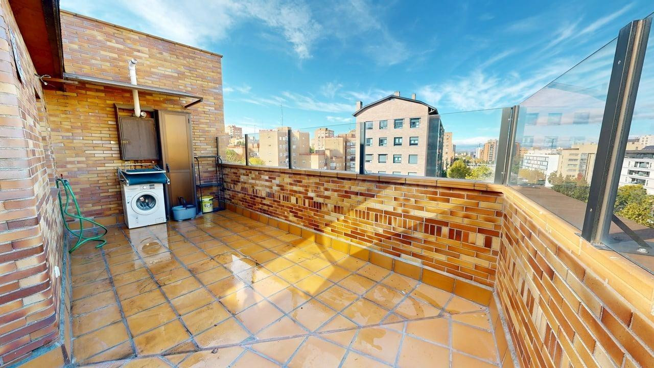 Ático 1 habitación 114m² en alquiler - Valdezarza - foto 2