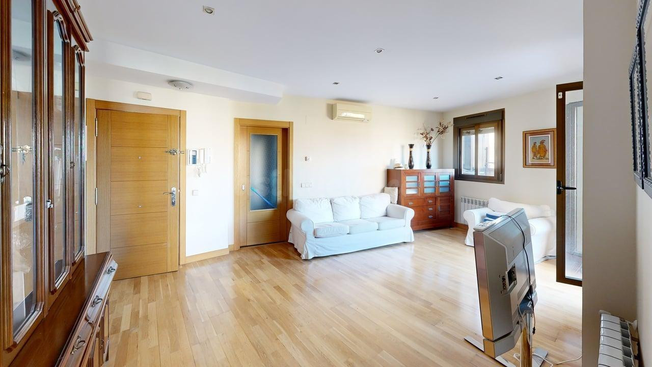 Ático 1 habitación 114m² en alquiler - Valdezarza - foto 3