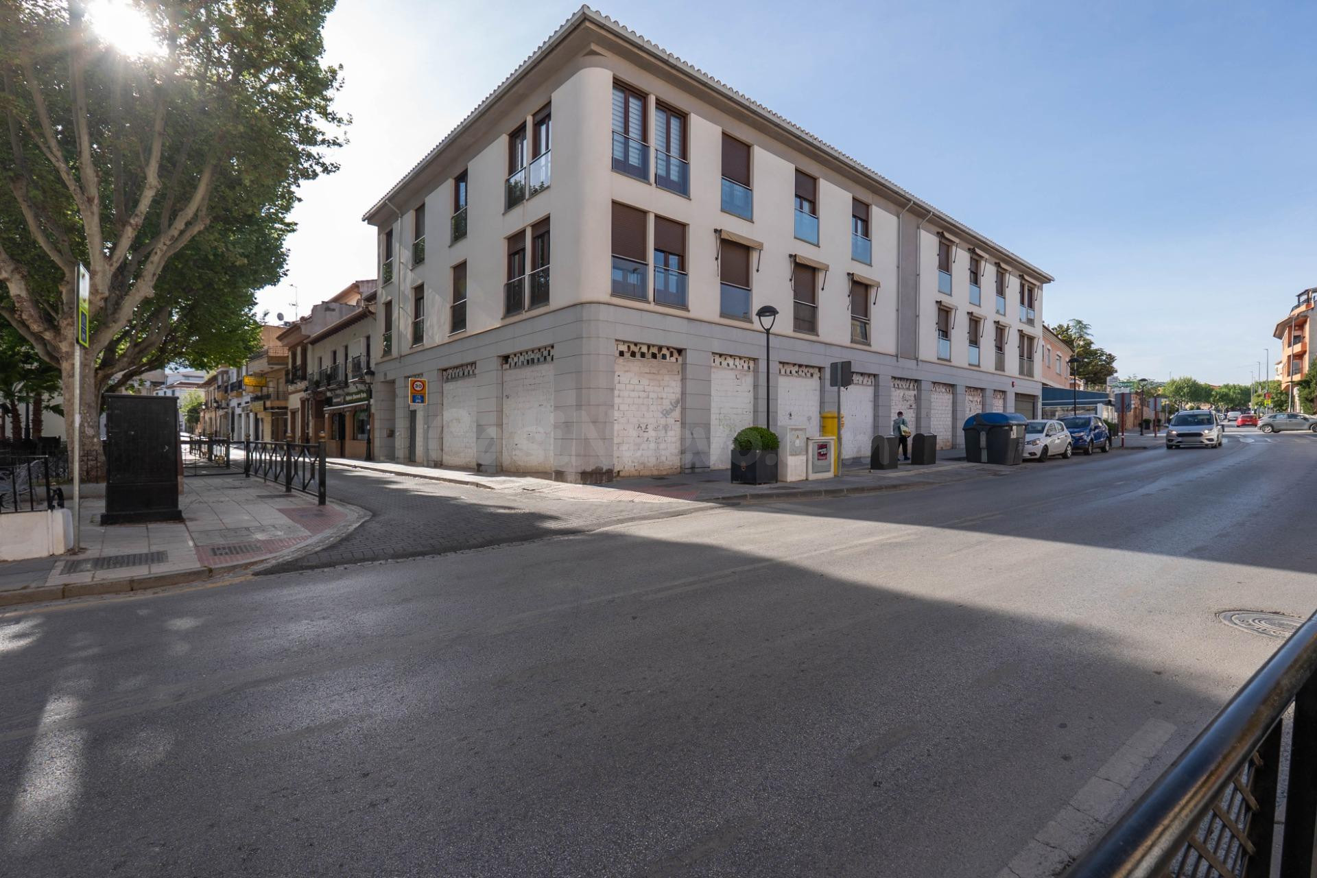 Local comercial 427m² en venta - Zona metropolitana - foto 2