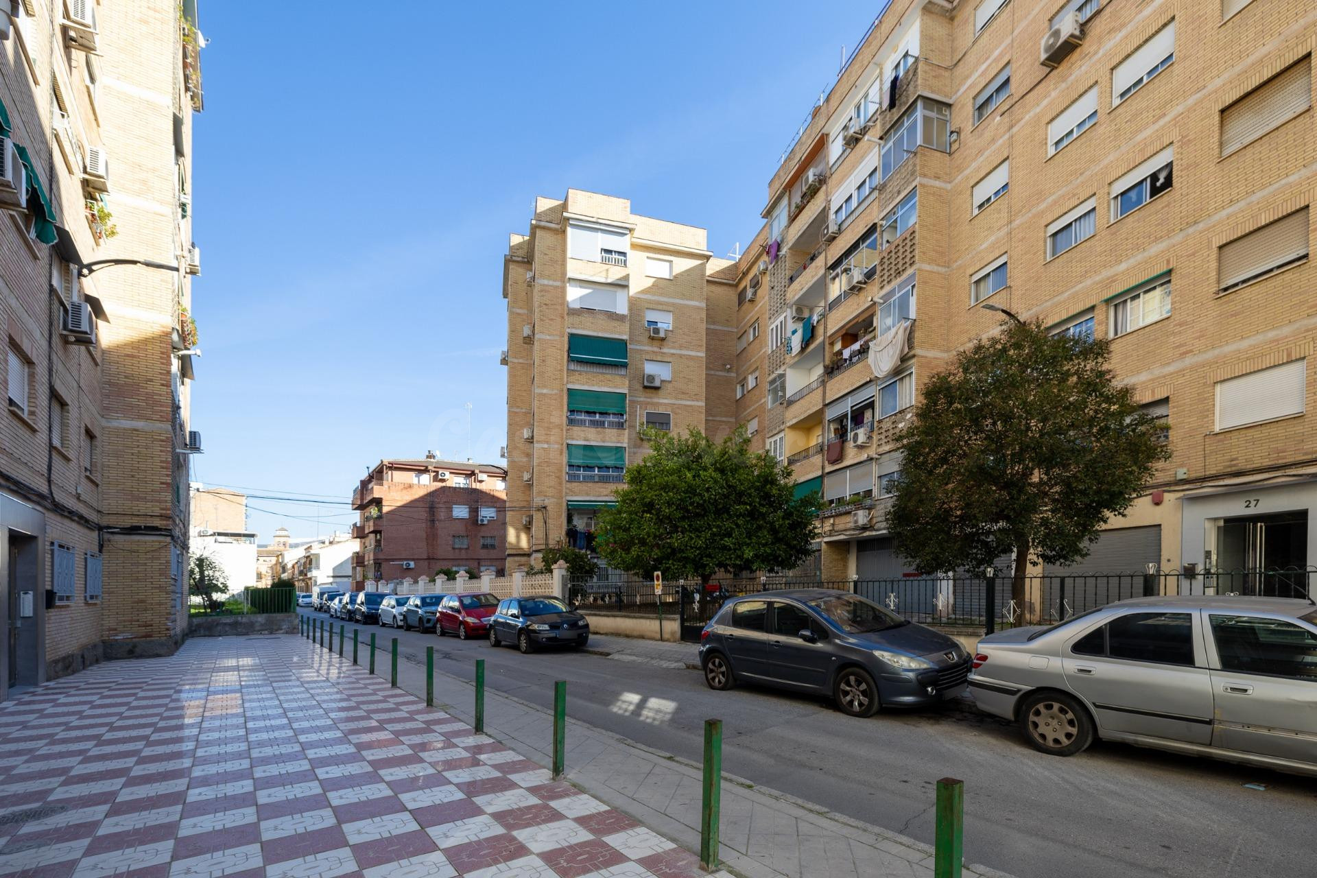 Piso con encanto en Granada, a 10 minutos del metro y del centro