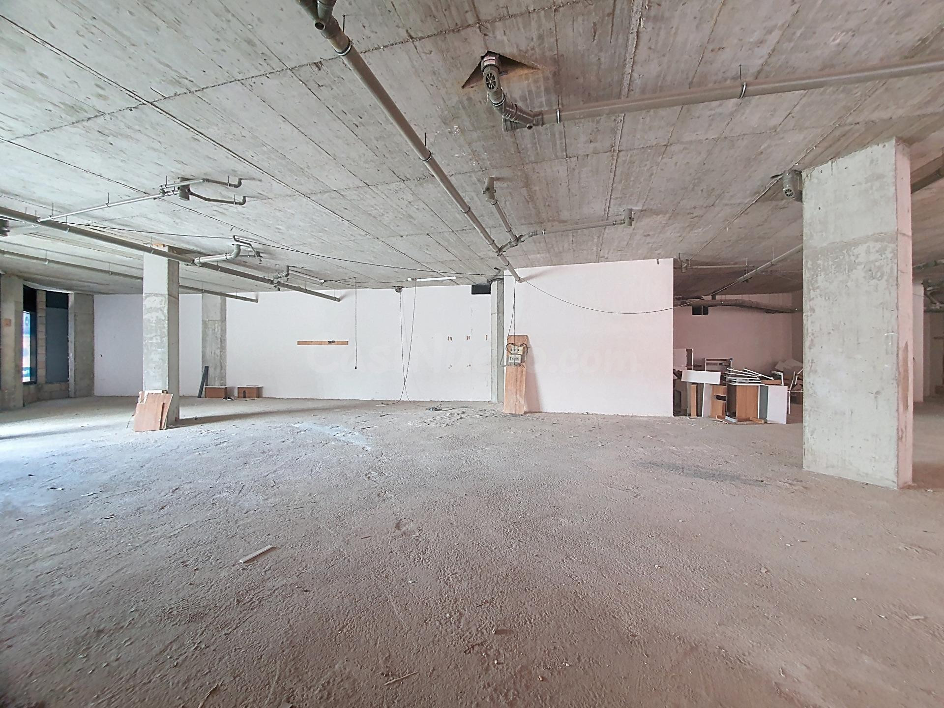 Local comercial 397m² en alquiler - Mesa y López - foto 5