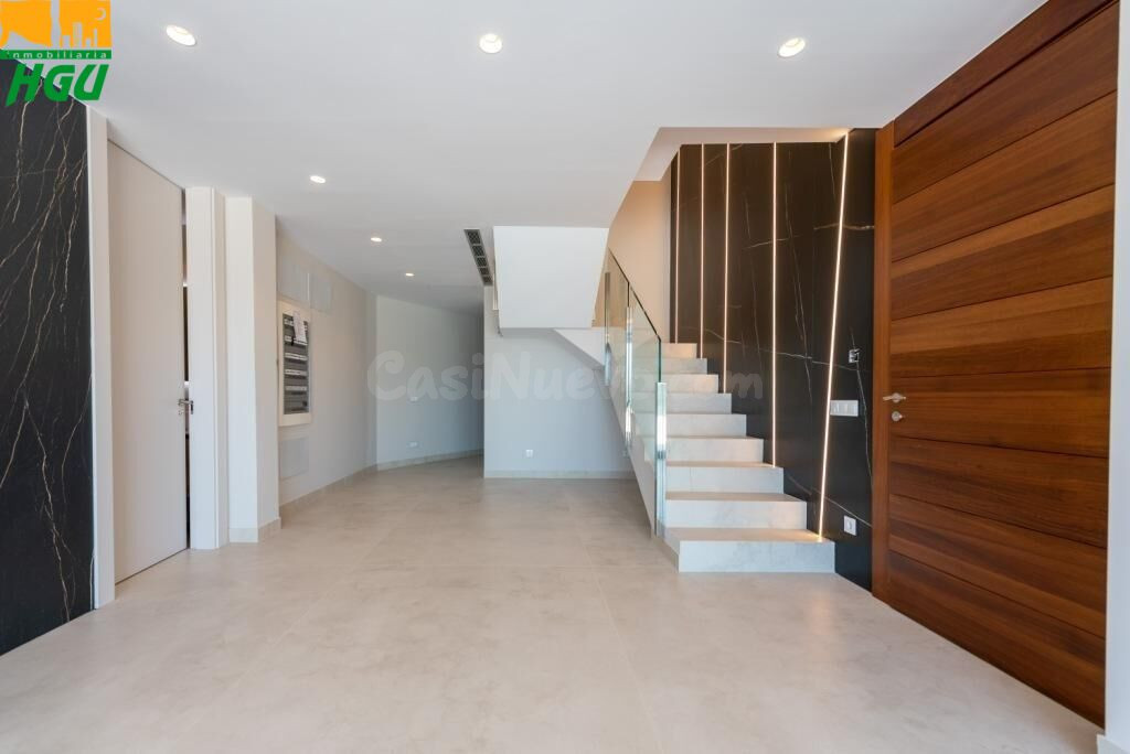 Piso 3 habitaciones 297m² en venta - Poniente - foto 2