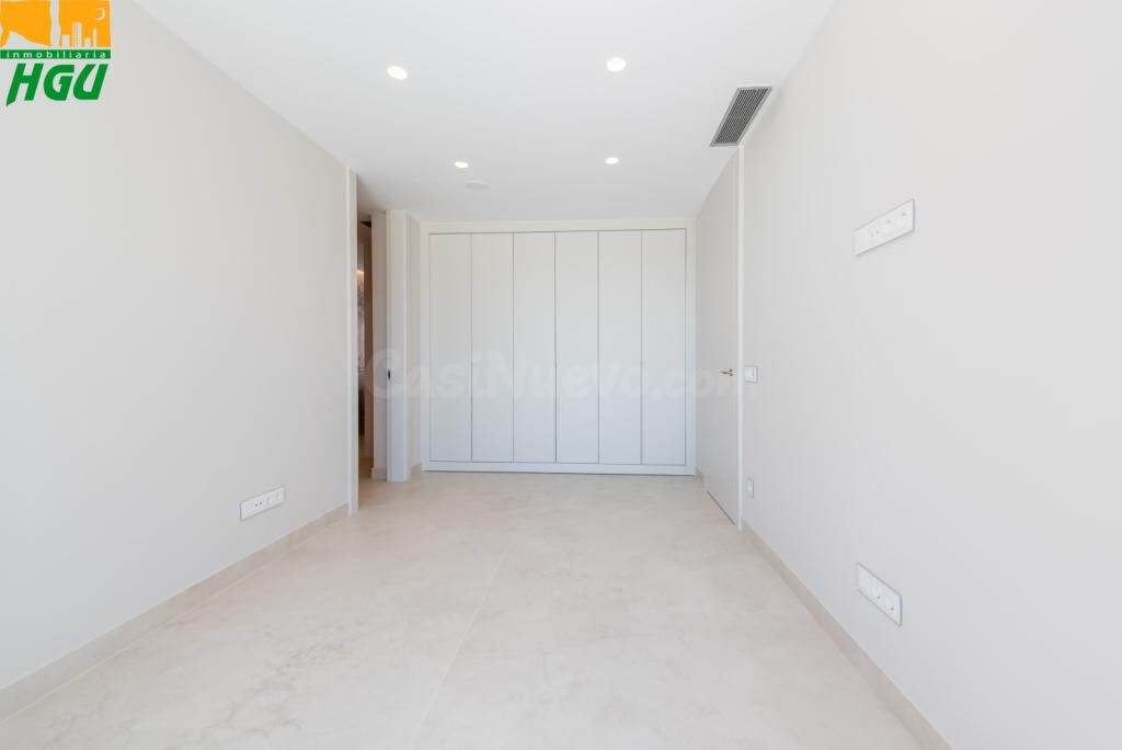 Piso 3 habitaciones 297m² en venta - Poniente - foto 3