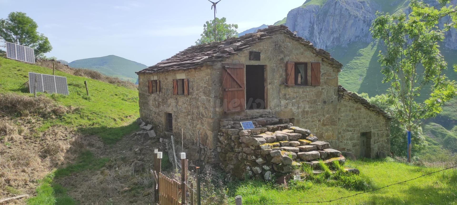 CABAÑA PASIEGA CON VISTAS AL CORAZÓN DE CANTABRIA - foto 2
