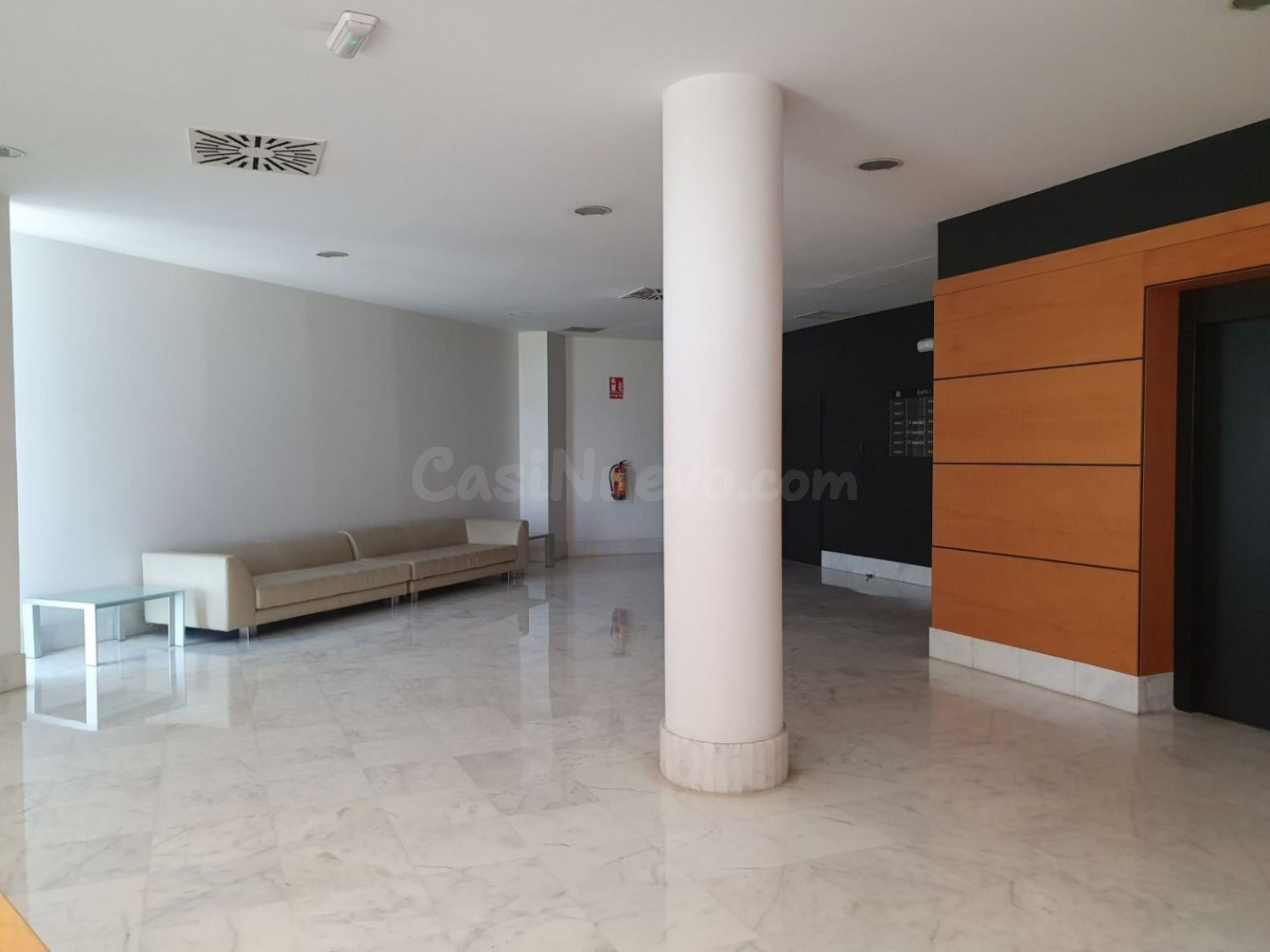 Oficina 188m² en alquiler - Avenida de las Ciencias - foto 2