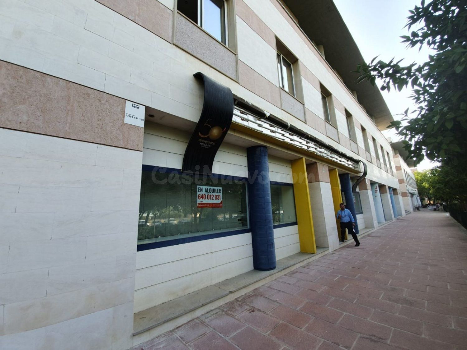 Local comercial 371m² en alquiler - Avenida de las Ciencias