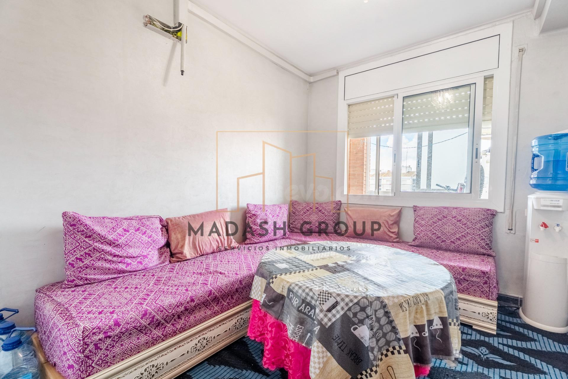Gran piso con ascensor, balcón y 4 habitaciones - foto 4