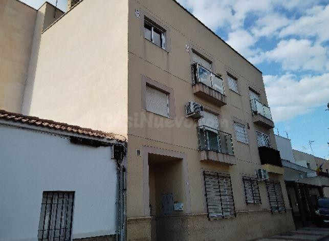 SE VENDE piso OKUPA en C Casablanca de Roquetas de Mar - foto 2