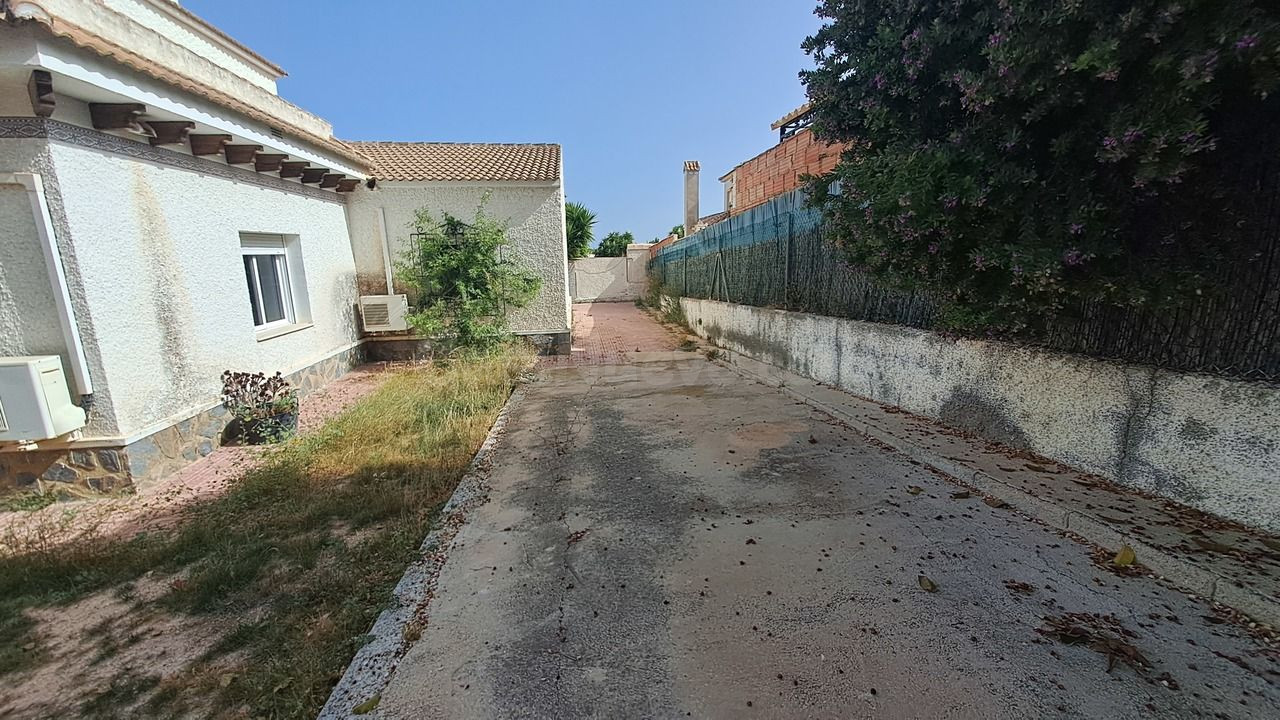Villa 5 habitaciones 200m² en venta - Villamartín-Las Filipi - foto 2
