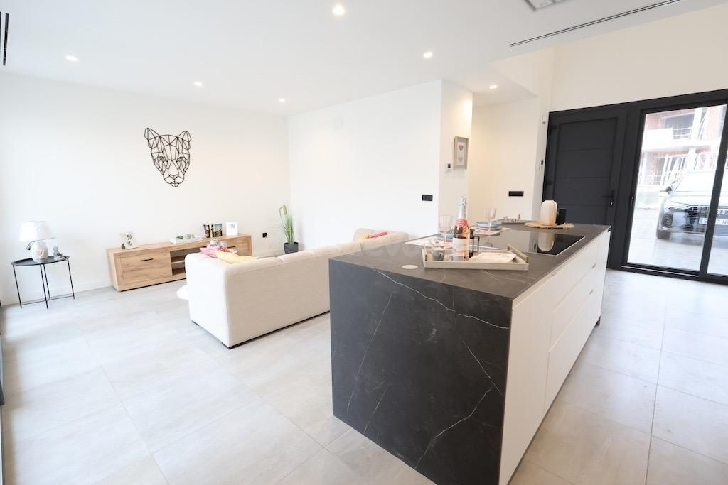 Villa 3 habitaciones 135m² en venta - Dolores de Pacheco-San - foto 4