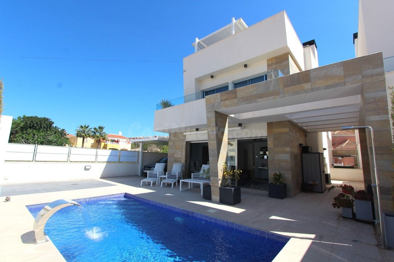 Villa 3 habitaciones en venta - Villamartín-Las Filipinas