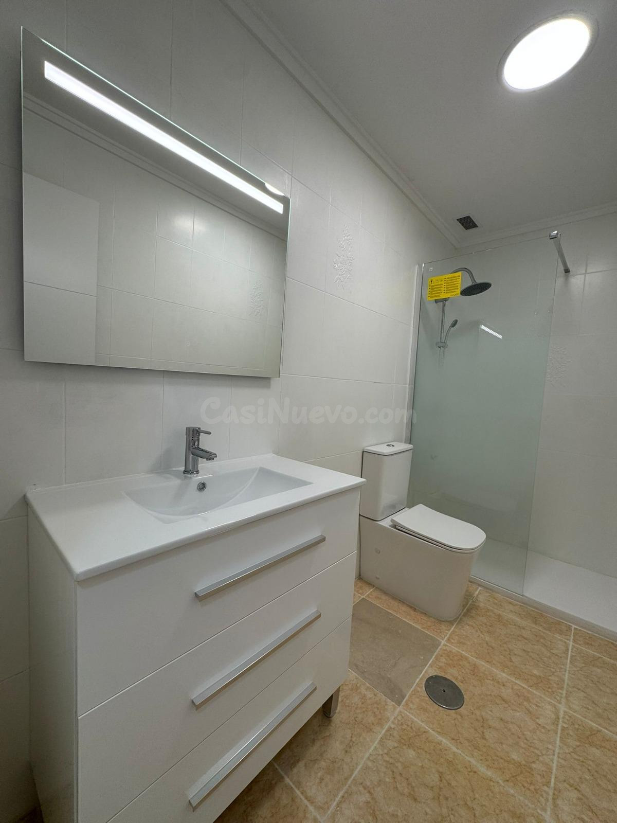 PISO DE 1 HAB 1 BAÑO REFORMADO A 450 METROS DE LA PLAYA DEL  - foto 4