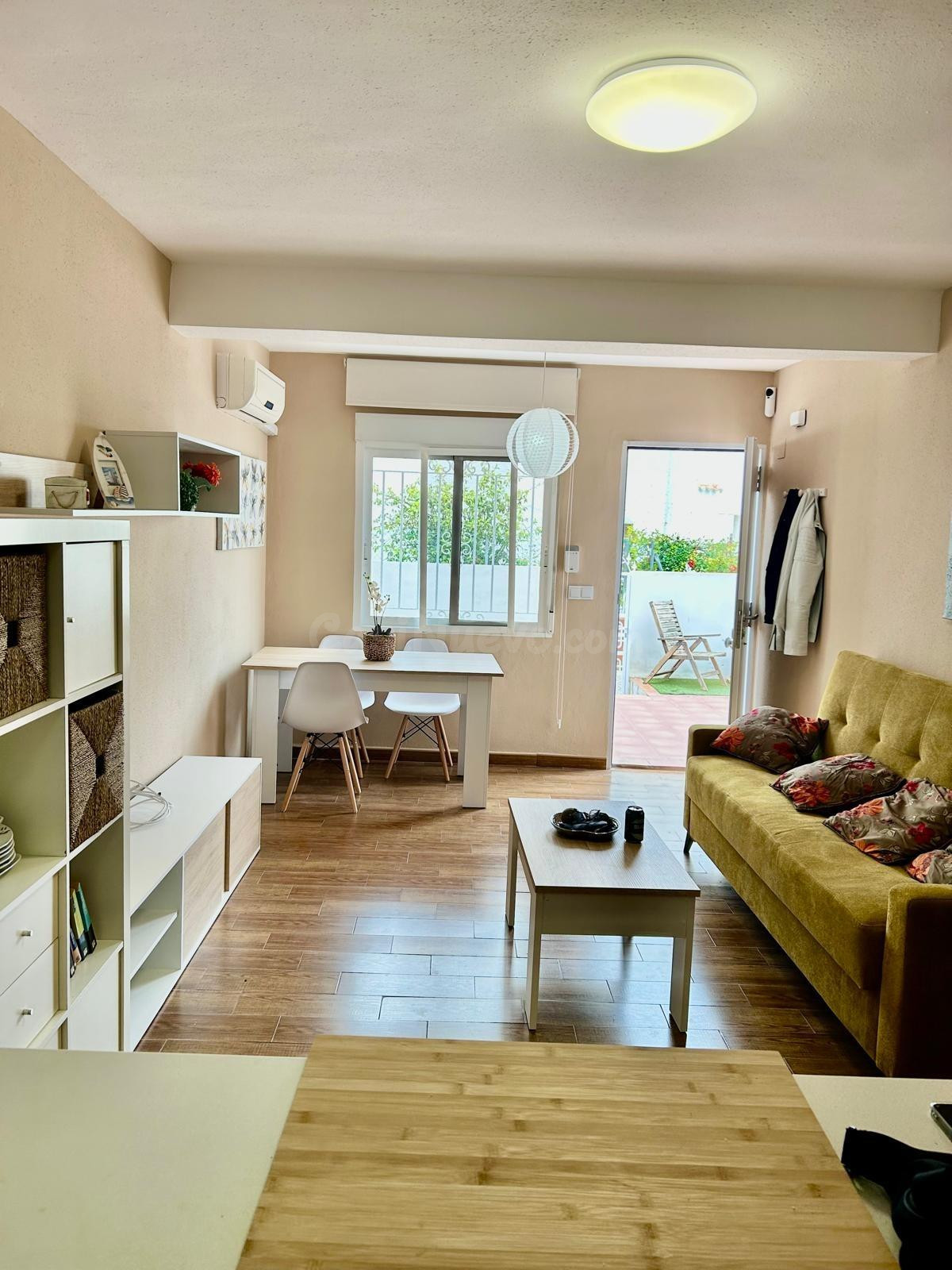 BUNGALOW BAJO EN CABO CERVERA DE 2 HAB 1 BAÑO Y AMPLIO PATIO REFORMADO - foto 5
