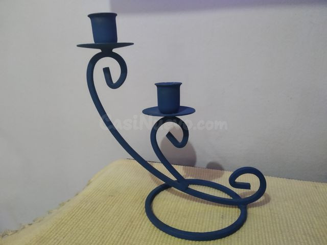 Candelabro o Portavelas de Hierro azul