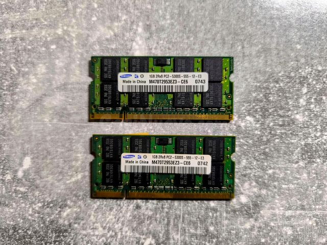 2x RAM Samsung 1GB DDR2 SODIMM
