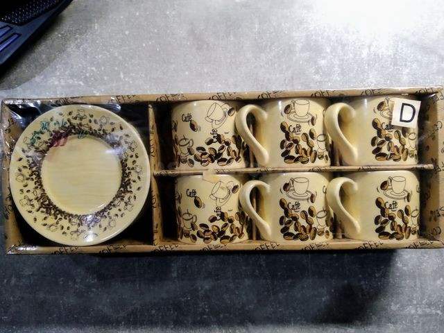 Juego 6 Tazas y 6 Platos para café