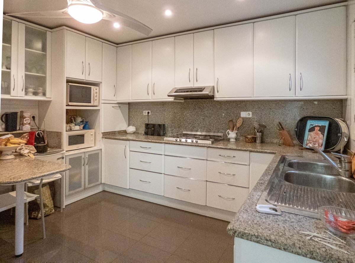 Villa 6 habitaciones 268m² en venta - Campoamor - foto 5