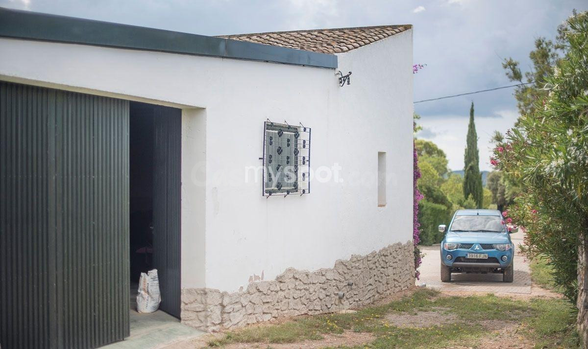 Finca con dos casas independientes en plena naturaleza - foto 3