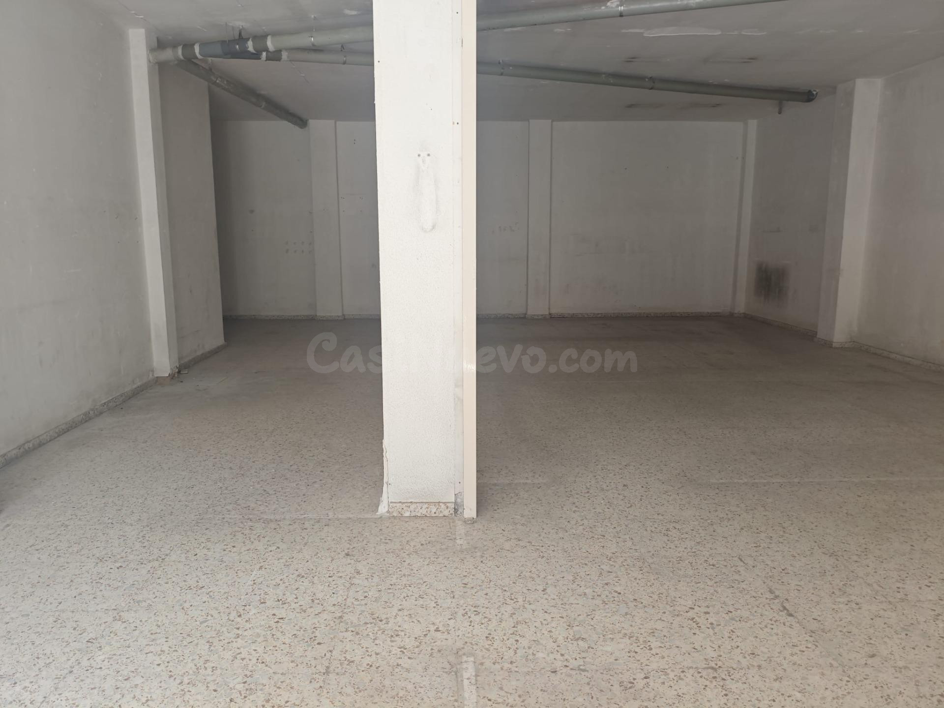 LOCAL DE 300 M2 EN ELDA CERCA GRAN AVENIDA - foto 2