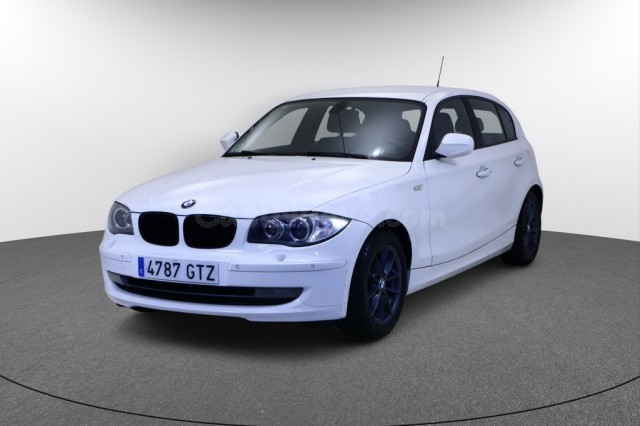 BMW Serie 1 118d 5 Puertas en Lalín