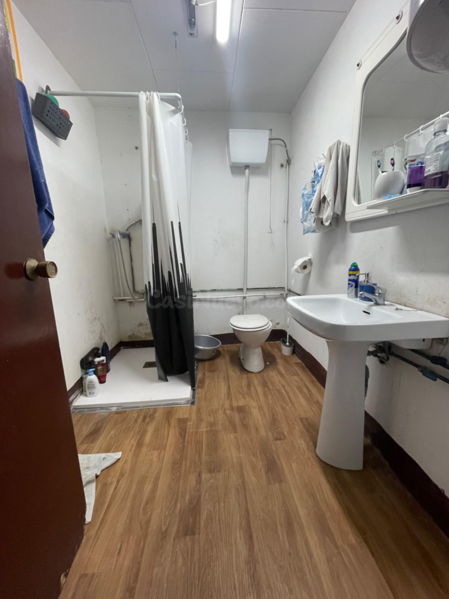 ALMACÉN CON DISTRIBUCIÓN DE VIVIENDA EN CHESTE - foto 2
