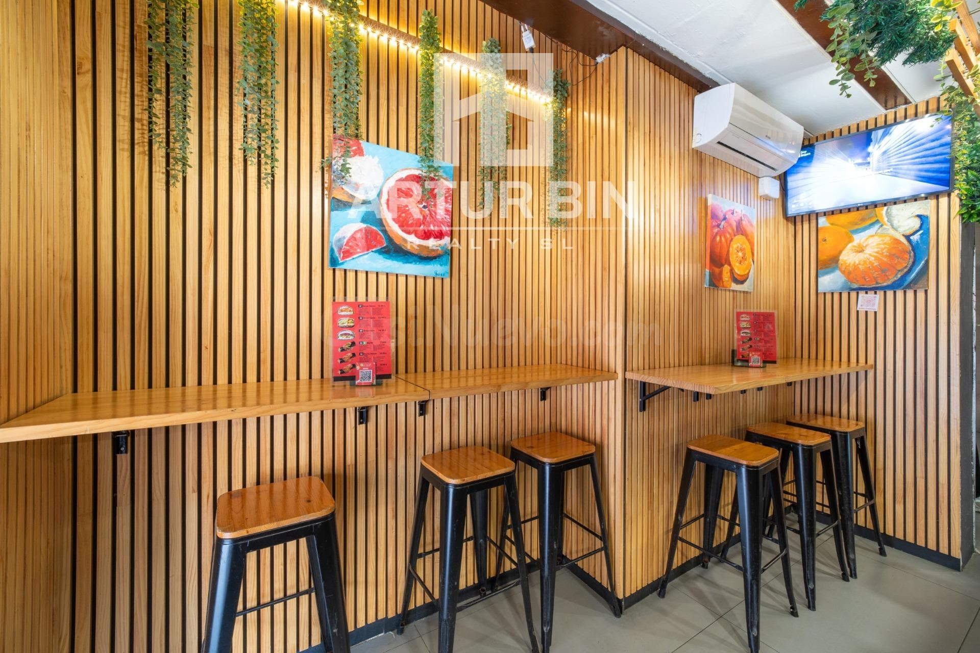 Local comercial 60m² en alquiler - Gran Vía - foto 2