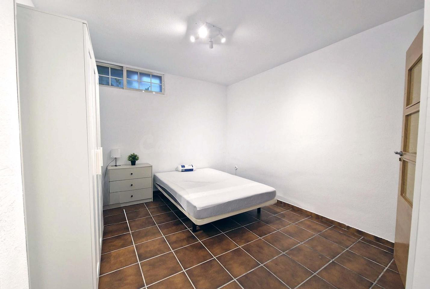 ESTUDIANTES, ALQUILER DE ÚLTIMA HABITACIÓN A 500€ EN VILLANU - foto 4