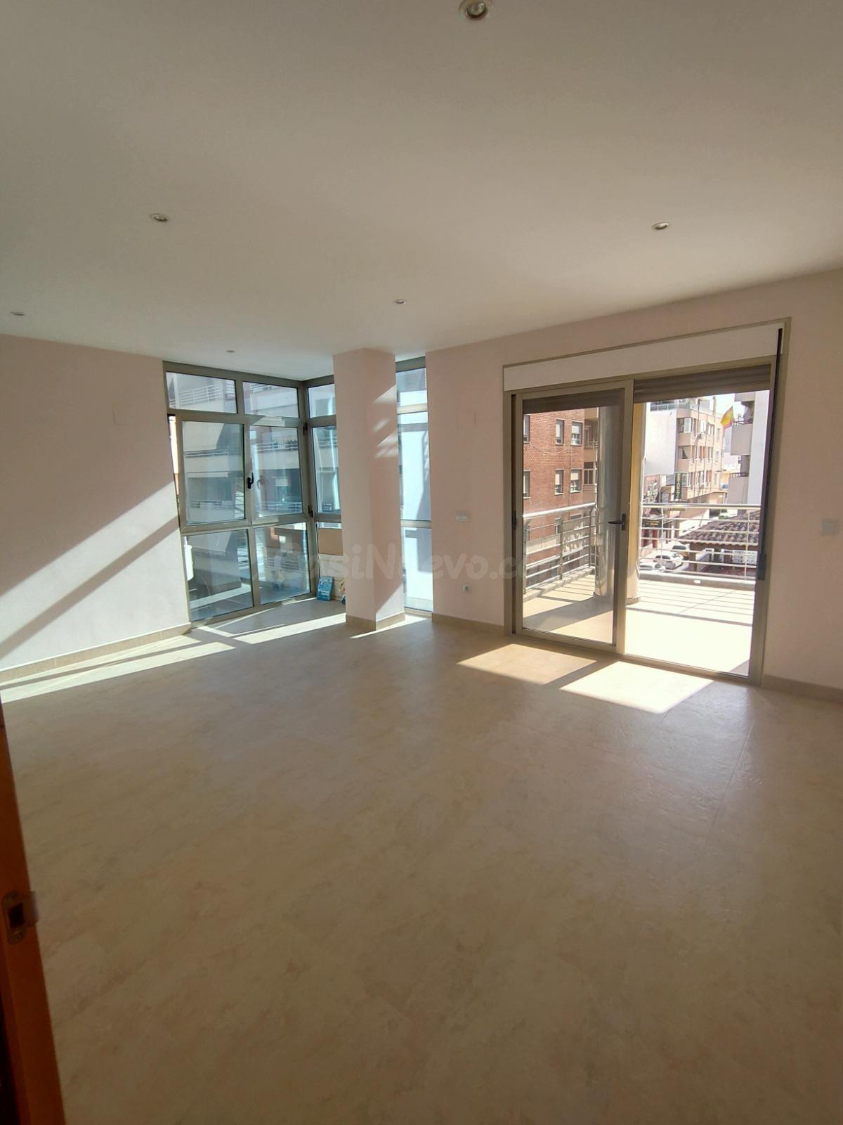 Apartamento 3 habitaciones 122m² en venta - Estacion de auto - foto 2
