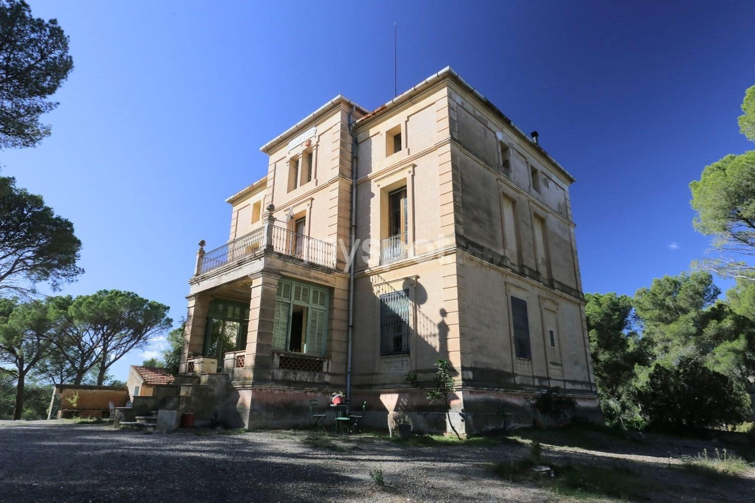 Villa señorial con tres pisos turísticas en Boscos de Valls