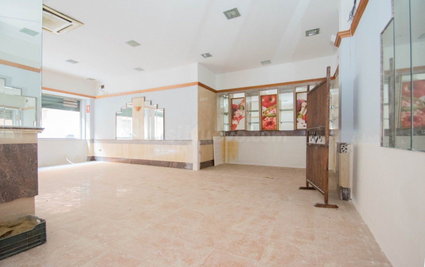 Local comercial junto a Mercado de San Agustín y a espaldas  - foto 4